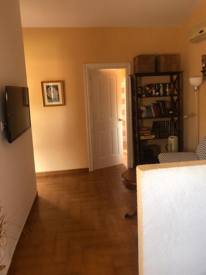 Familia Anfitriona Acoge Apartment Sevilla Bagian luar foto